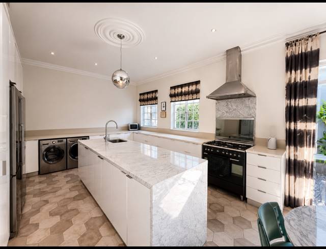 4 BEDROOM FREEHOLD FOR SALE IN MORNINGSIDE